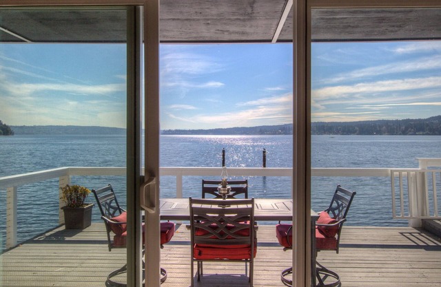 Captain's House- Luxury Beachfront Home. 2 niveaux pour le plaisir de groupe ou l'intimité