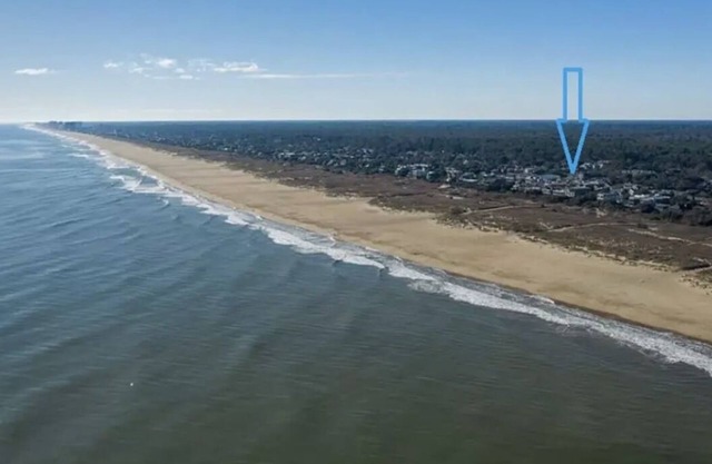 Captain's Mansion 8bdrm/18guests vacation gem steps to beach