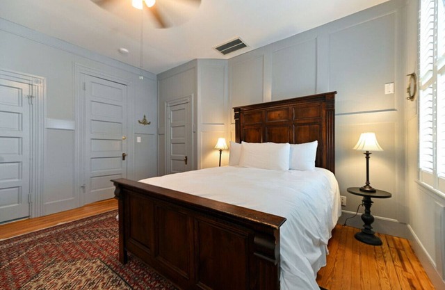 Captain's Quarters Rm. 8