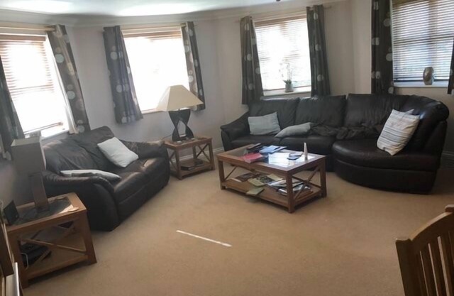 Captivating Apartment in Copthorne, near Gatwick