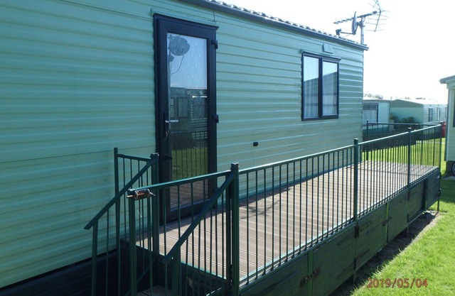 Caravan 82 at Vaenol Site in Tywyn