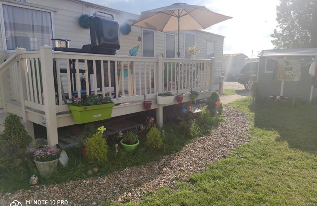 Caravan House
