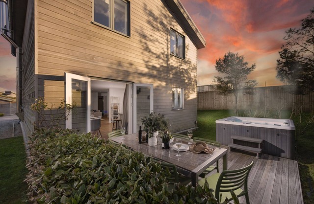 Carbis Bay Lodge, 69 Una - luxury lodge with private hot tub and spa access