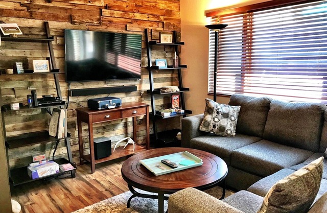 Carbondale Townhome distance de marche de la rue principale