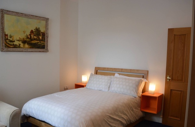 Cardiff 2Bed avec SofaBed dans la belle Penarth. Stationnement facile. Télévision HD TNT.