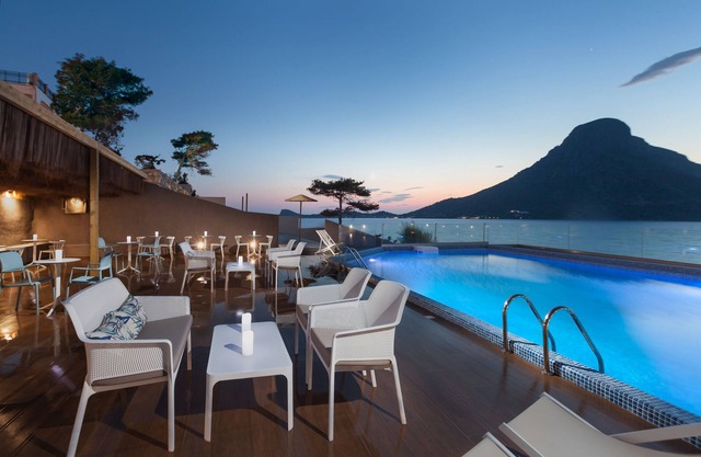 Carian Hotel