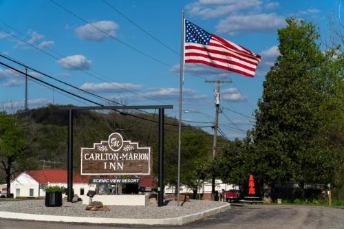 Carlton Marion Inn