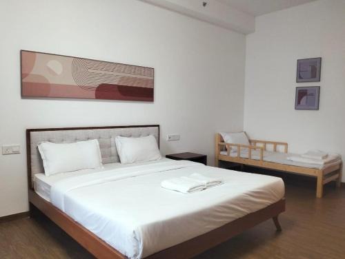 Carnelian Tower Hotel at ForestCity 4109 with WIFI