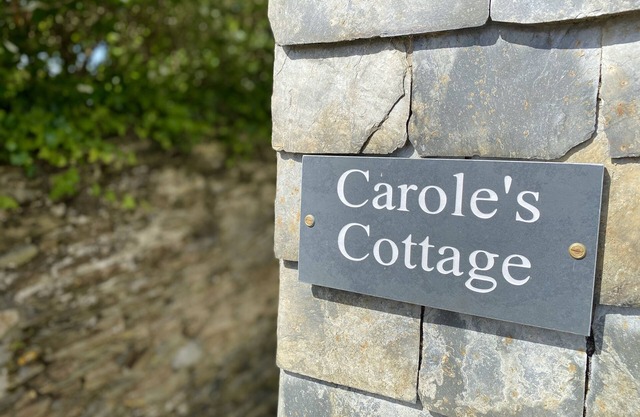 Cottage Carole à Charlestown, Prime emplacement calme 50yds du Harbour