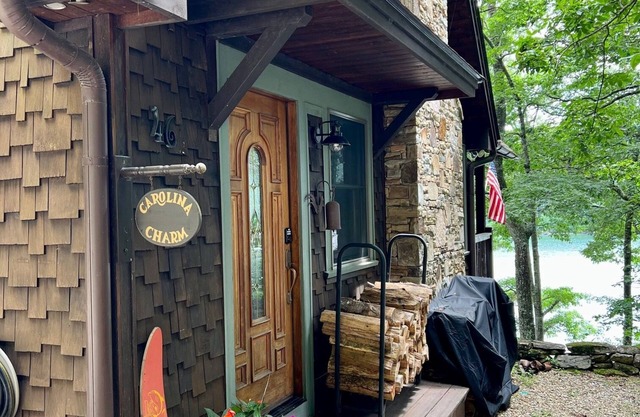 Carolina Charm is a modern home with cabin flare on Lake Glenville with own dock