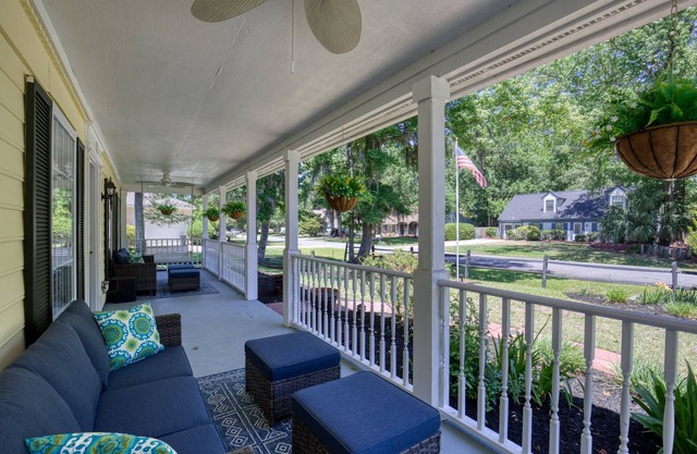 Carolina Dreams* 4 Br 2 Bath Southern Style Home