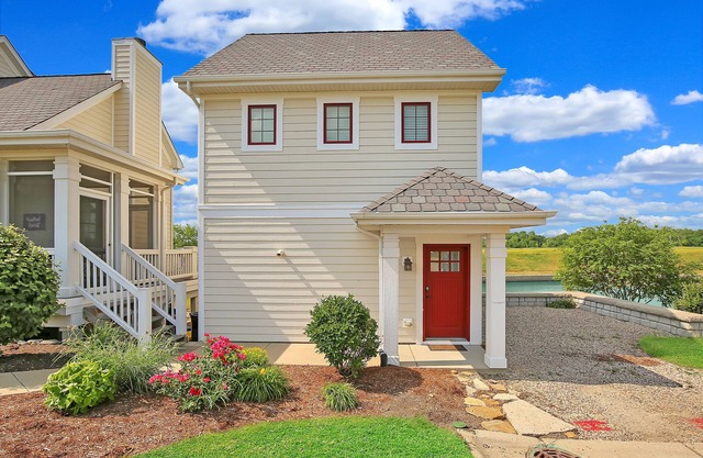 Carriage House | 0 Bed, 1 Bath