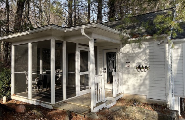 Carriage House~Spruce Pine