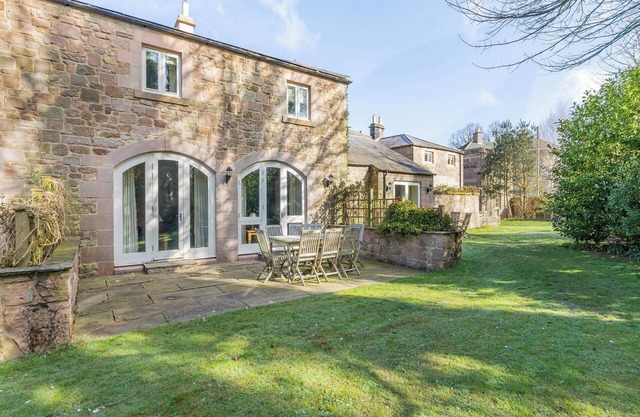 Carriage House - UK49288
