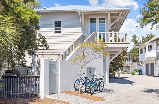 Tuscan Blue @ Rosemary Beach | Steps to Pool & Beach | Tesla Charging Station