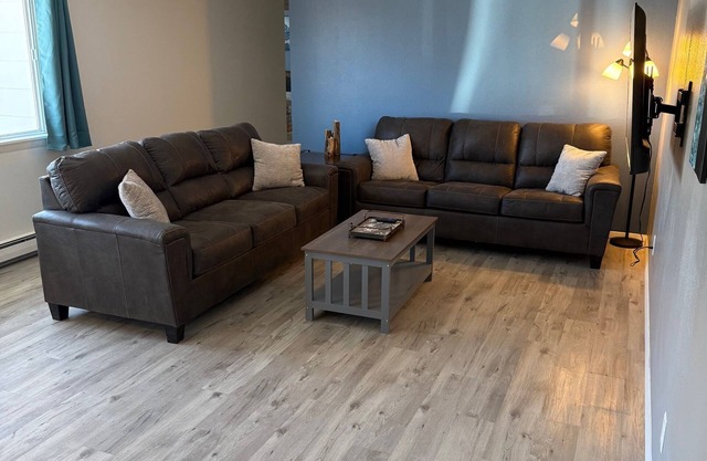 Carroll Park House With Game Room. 3 BR 2 Bath Fully Renovated Near Park