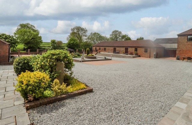 CARTWHEELS COTTAGE, familial et convivial à Driffield, Ref 1015850