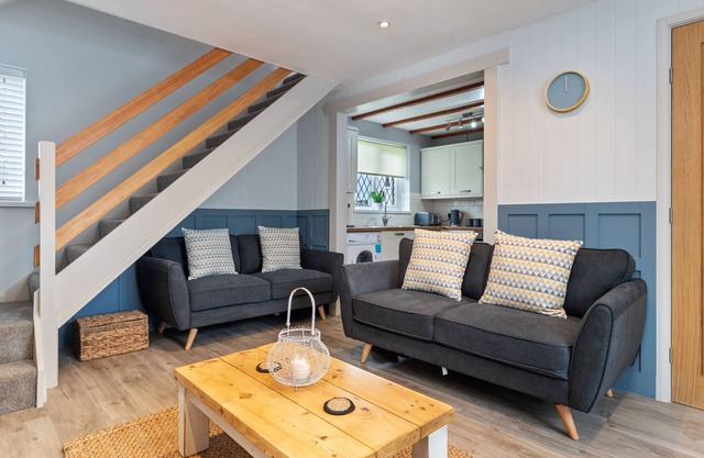 Cartwright's Cottage - Indoor Pool, Sports Courts, Play Park