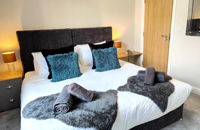 Carvetii - ANNE House Room 1 - Dbl bed Ground floor en-suite