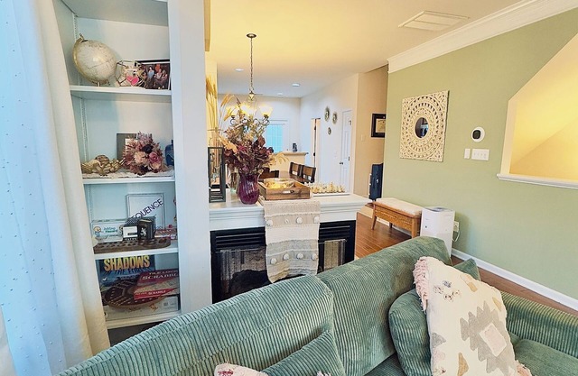 ☀ Cary: Private & Spacious Townhome ☀