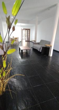 Casa Amplia 5 personas con Jardin y Parrilla