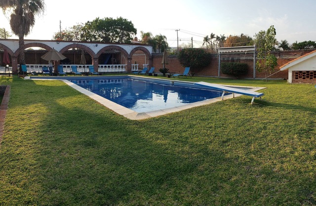 Casa ampli con jardín y alberca, solo à 5 minutes du lac de Tequesquitengo