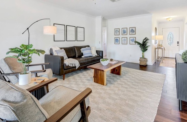 Casa Bahia 3 Bdr. Pool, Tampa Bay Access, 5 Miles to Beach. NO PETS ALLOWED