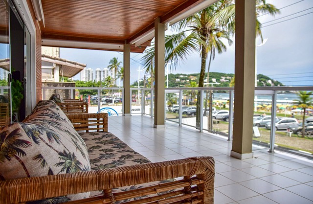 Casa beira mar na Praia da Enseada no Guarujá/SP