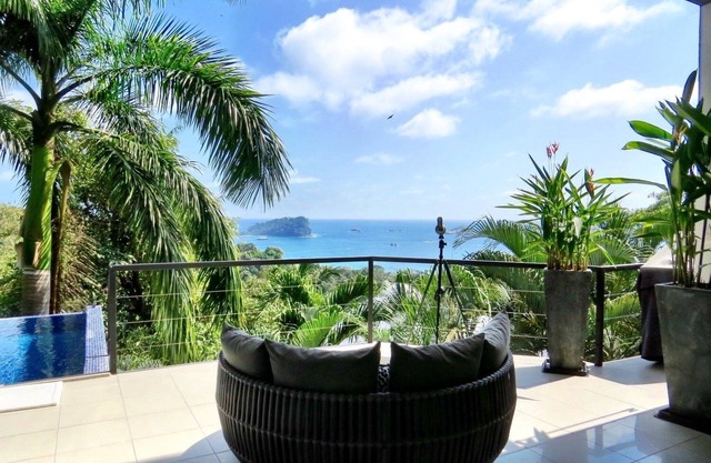 Casa Capuchin, Spectacular Ocean View Villa