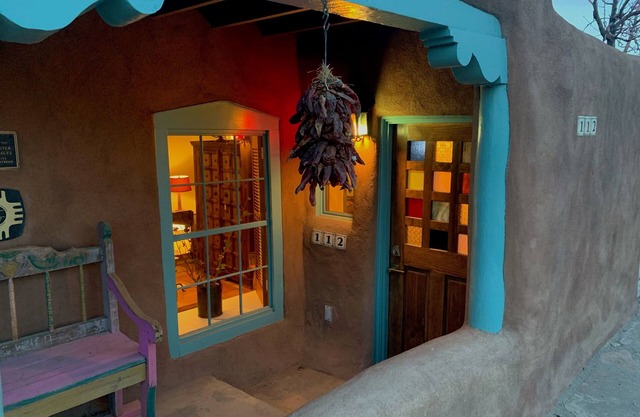 Casa Carlos - À pied du bain à remous Authentique quartier historique Adobe Taos