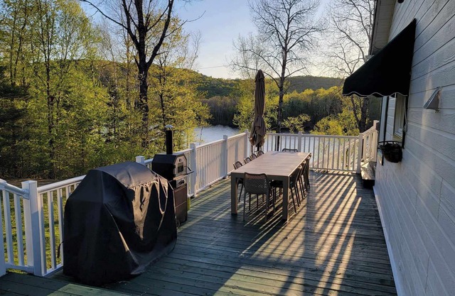 Casa Carpe - Chalet bord de lac avec foyer et spa