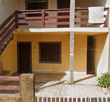 Casa com suíte, WiFi e churrasqueira perto da praia