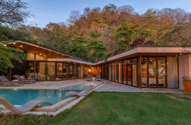Casa Coracali - Playa Hermosa Unique Architectural Beach Home