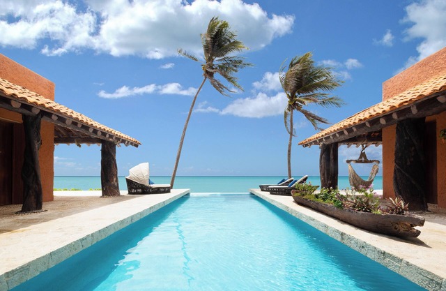 Casa Corazón: Luxury Beachfront Retreat, 5-11 Bedrooms