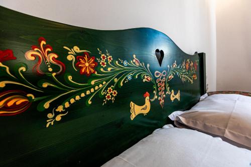Casa Cu Usi - House of Doors