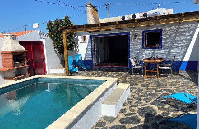 Casa da Oriola Maison avec piscine dans un petit village typique d’alentejo