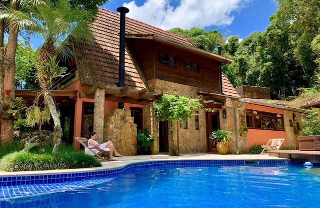 Mountain House à Atibaia - en copropriété.
