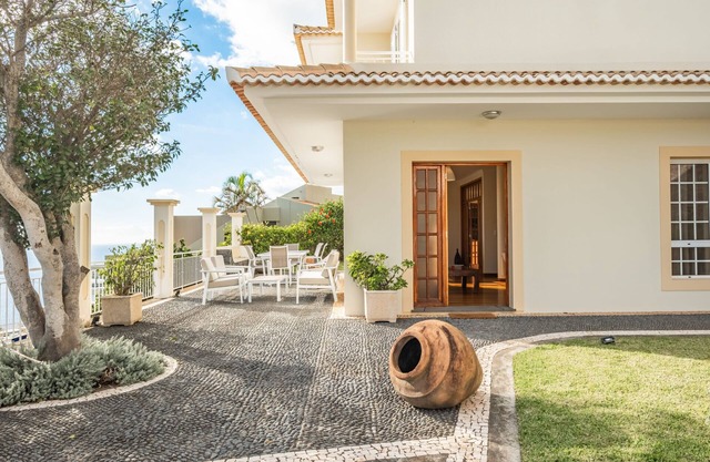 Casa das Neves - By Wehost