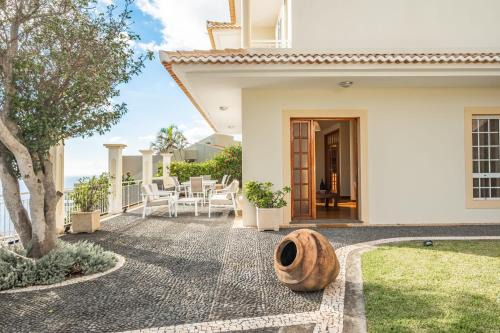 Casa das Neves - By Wehost