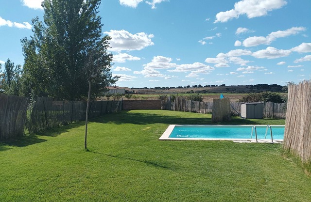 Maison de campagne Olmo avec Wifi et piscine à 15 minutes de Salamanque