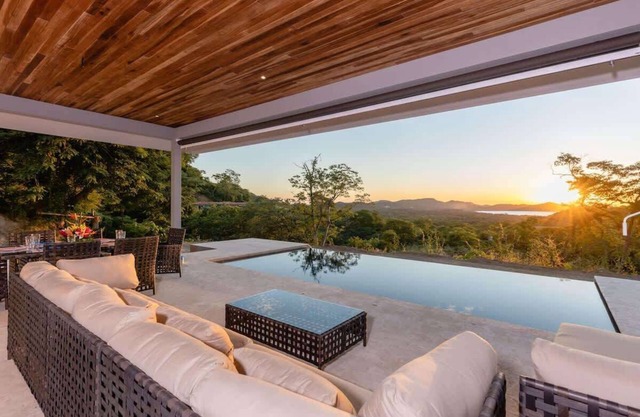TOUT NOUVEAU 3 BR Ocean View Home sur 1. 25 acres à Mar Vista Flamingo!