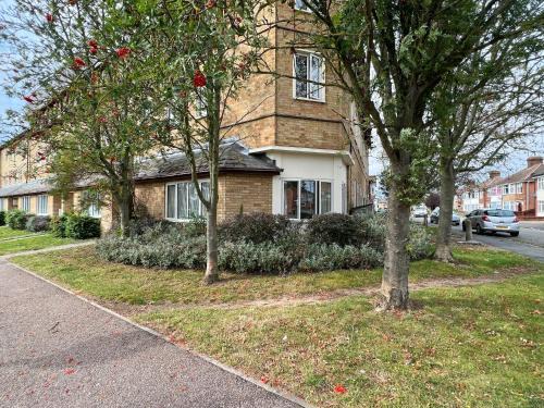 Casa di Qeis a double bedroom ground floor flat with free parking
