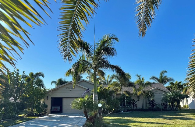 Casa Di Sole’-Tropical Oasis vous attend Brookshire Village près des installations d'entraînement