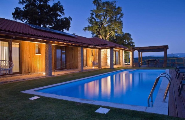 Casa do Sobreiro / Casas de Basto