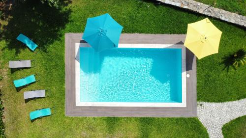 Casa doNegrinho com Piscina e Bungalow sem Piscina