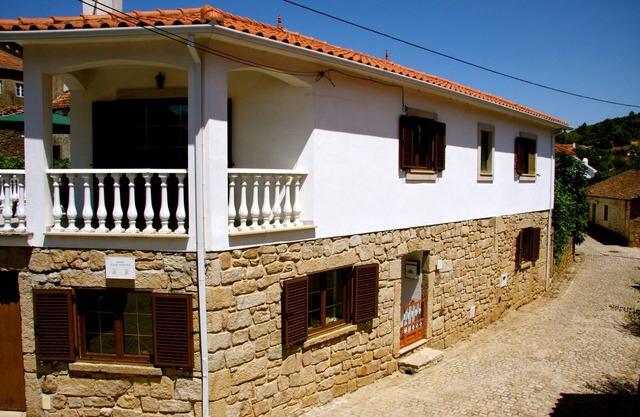 Maison rustique entre le barrage et Serra Estrela