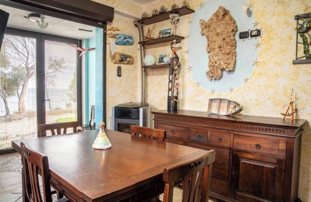 Casa Elga Beachfront Home