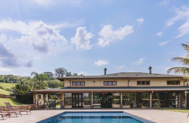 Casa dos Sonhos com Piscina em Amparo
