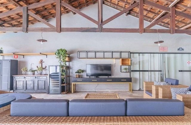 Casa com Quadra de Beach Tennis em Dois Córregos
