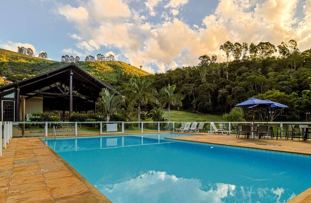 Casa em Teresópolis com lazer conforto e natureza